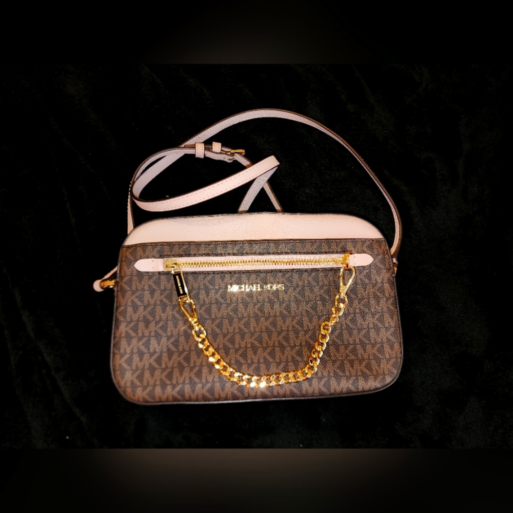 Michael Kors Jet Set Crossbody